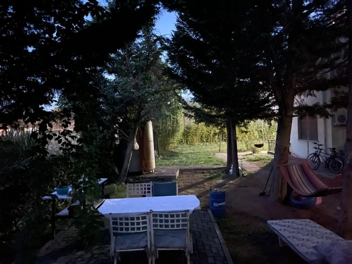 Hotel Garden Villa Ardo Golem  Exterior photo