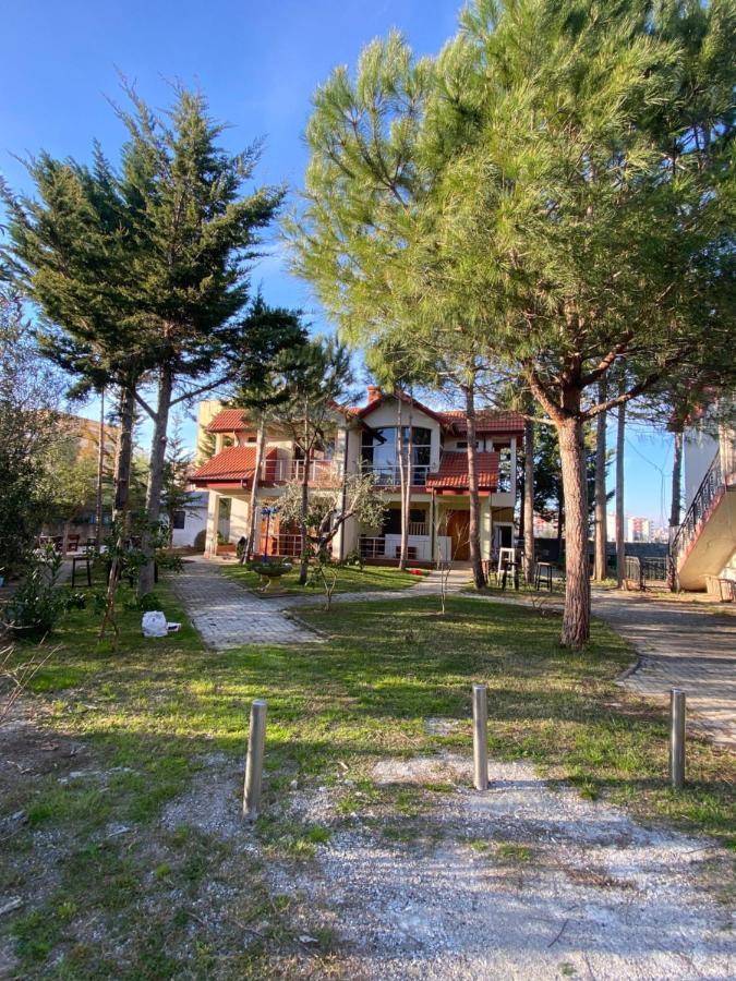 Hotel Garden Villa Ardo Golem  Exterior photo