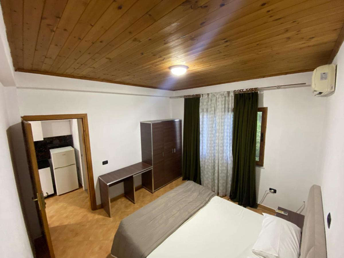 Hotel Garden Villa Ardo Golem  Exterior photo